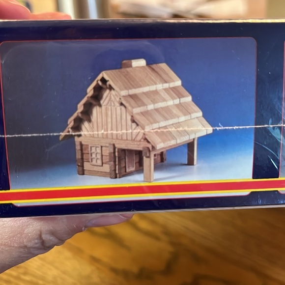 Archa Program Wooden House Building Set. 193 pieces. Makes 13 small houses. 5+ - Picture 15 of 16
